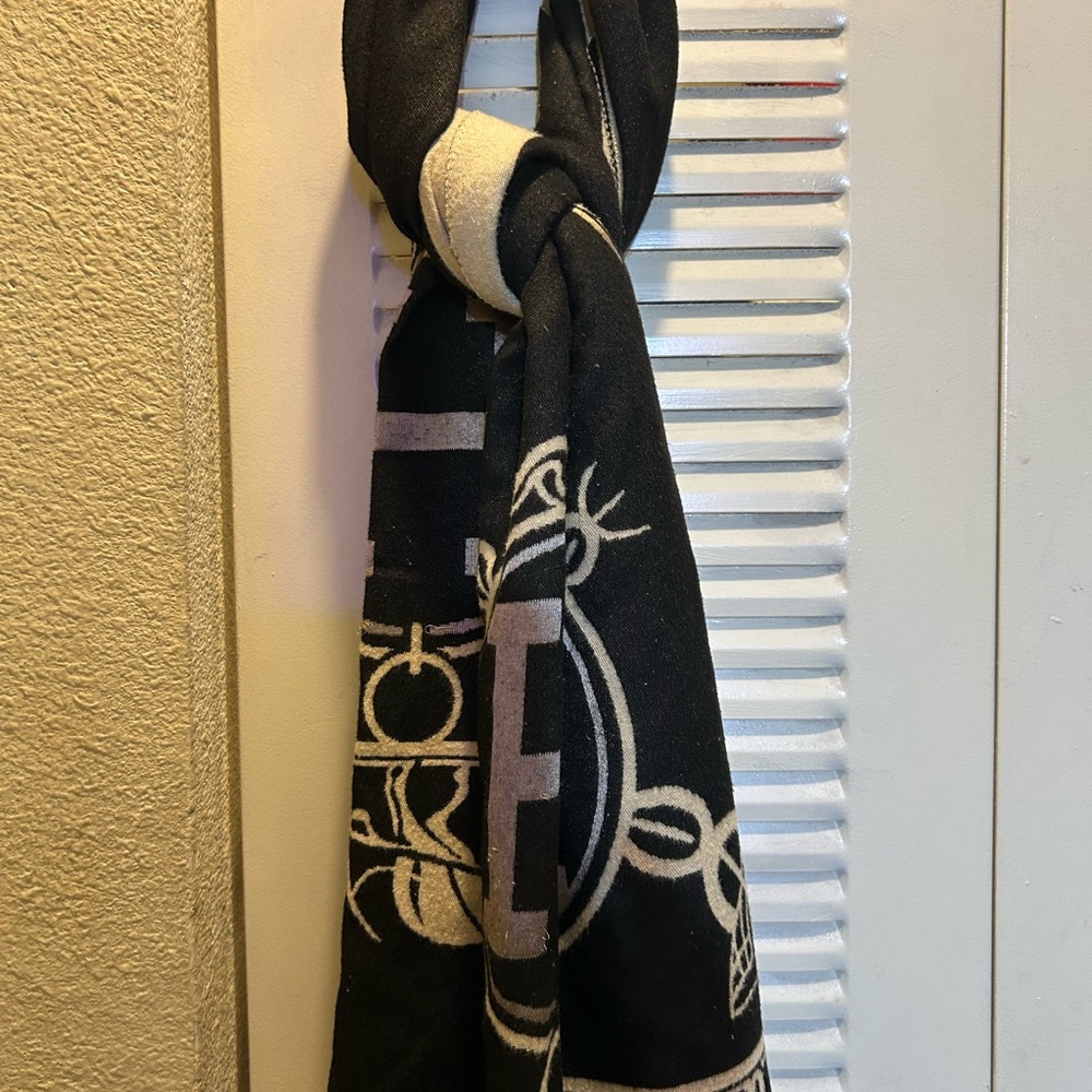 Chic Black and Cream Decorative Scarf